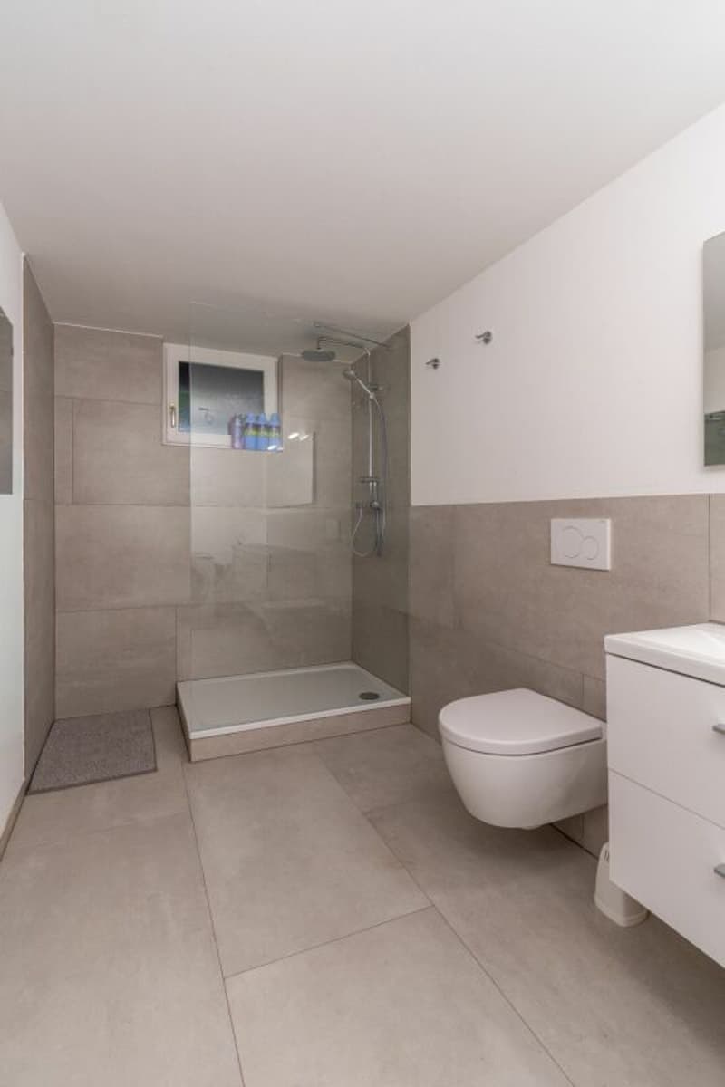 Maison de deux familles exclusive, complètement rénovée à Wila - Votre nouveau foyer ou objet de rendement lucratif (6)