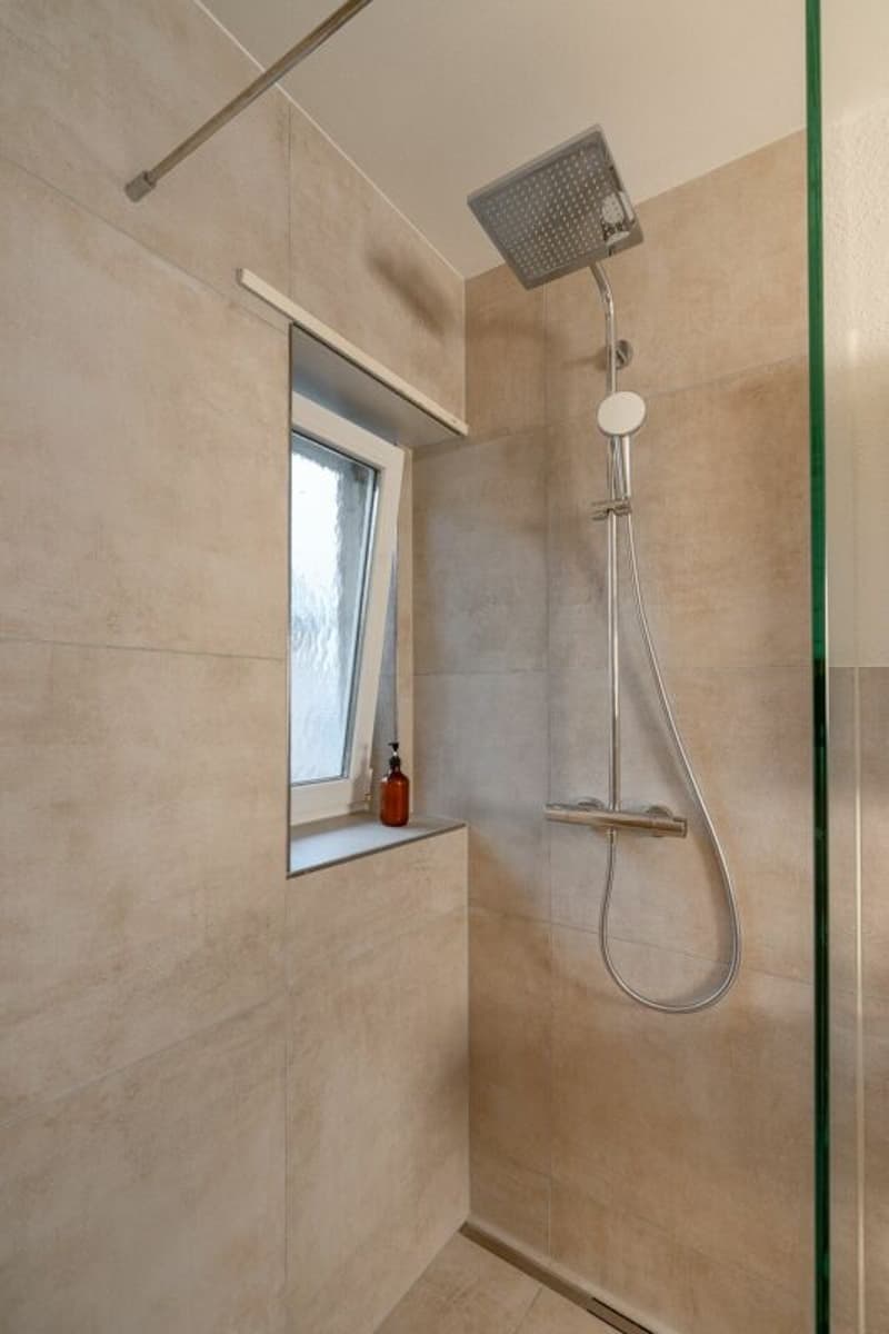 Appartamento di 3,5 locali stiloso con balcone e vista lago a Kilchberg - Arredato & disponibile immediatamente (18)
