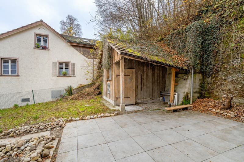 Saniertes Zweifamilienhaus in Wila – Ideal für Eigennutzer und Investoren (24)