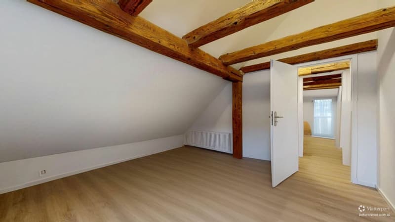 Saniertes Zweifamilienhaus in Wila – Ideal für Eigennutzer und Investoren (20)