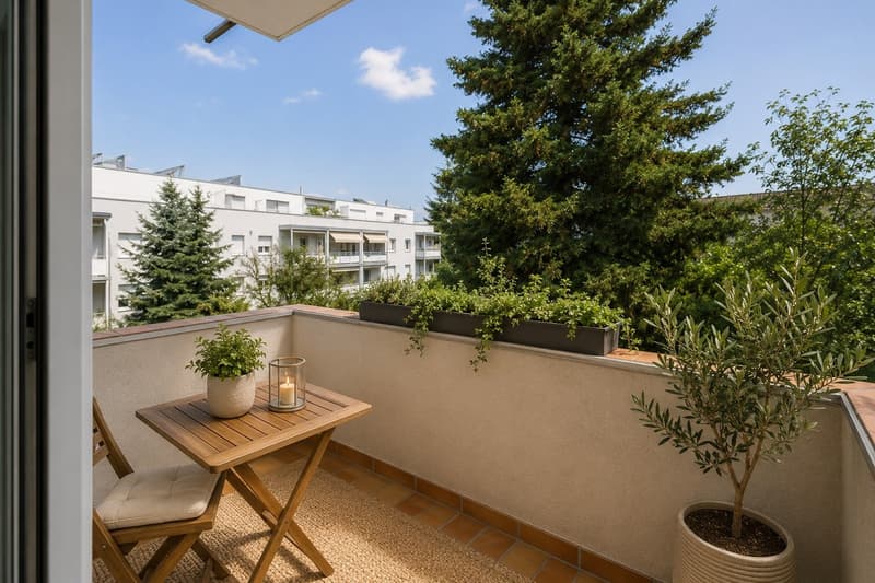Charmante 4.5-Zimmer-Wohnung mit Balkon in Binningen (7)