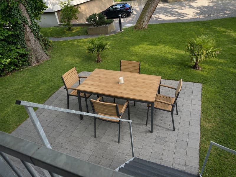 Schöne Wohnung mit Gartensitzplatz an ruhiger Lage in Allschwil (2)