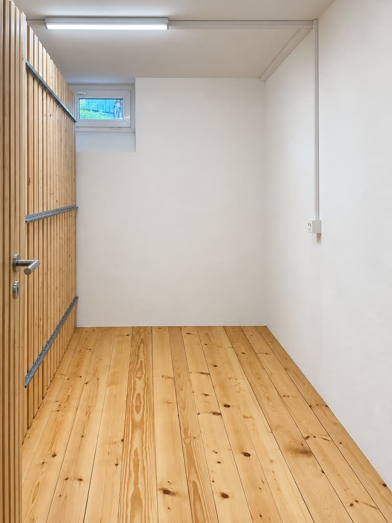 Charmant. Modern. Besonders. 2.5-Zimmer-Dachwohnung in Münchenstein (20)