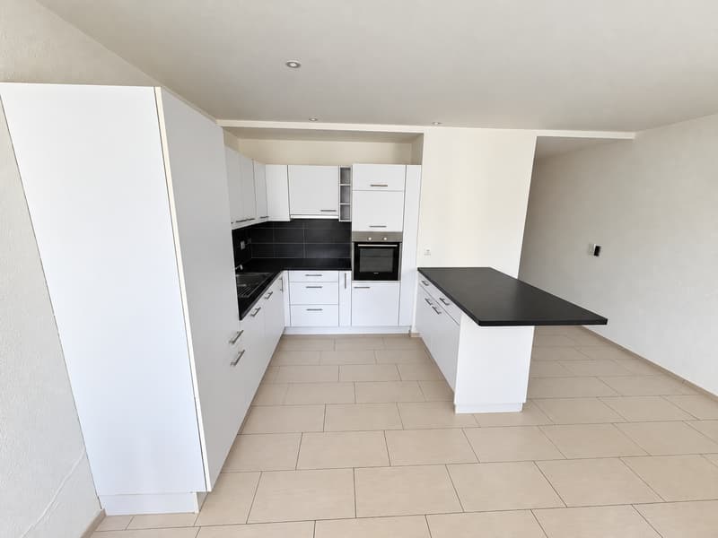 Moderne 1.5-Zimmer-Maisonettewohnung in Füllinsdorf (3)