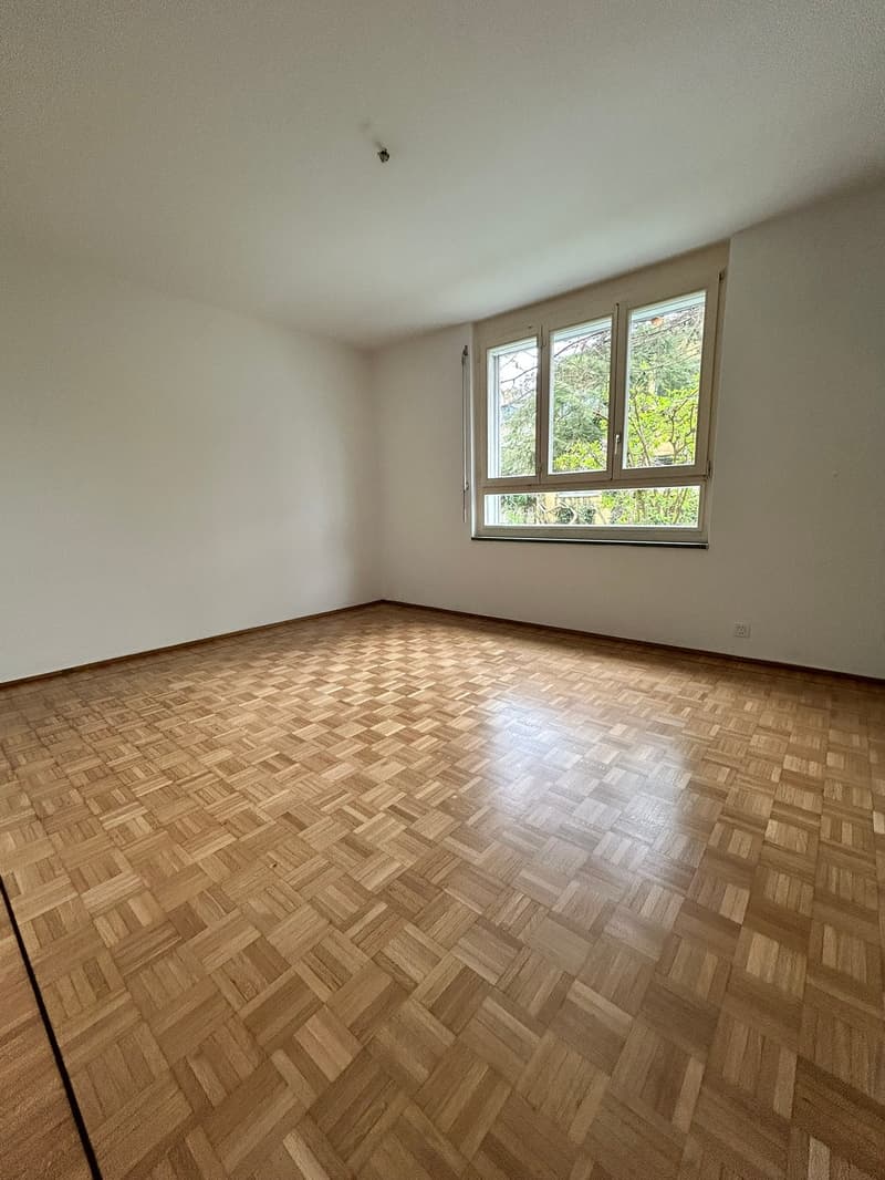 Charmante 2.5-Zimmer-Gartenwohnung in Riehen (8)