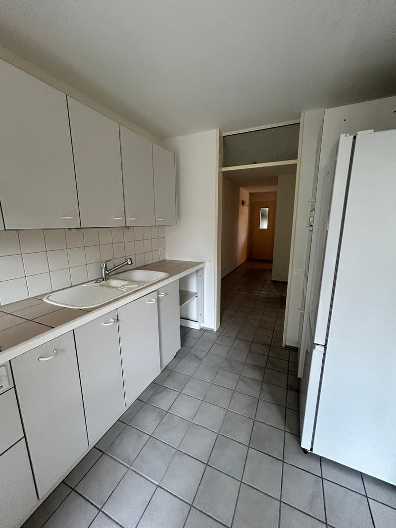 Charmante 2.5-Zimmer-Gartenwohnung in Riehen (6)