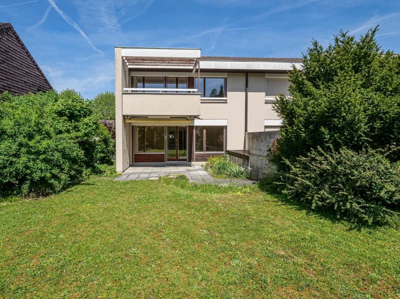 Duplex single-family house with large garden, ideal for families (1)