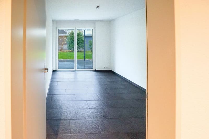 Moderne Familienwohnung mit Wintergarten und Balkon (8)