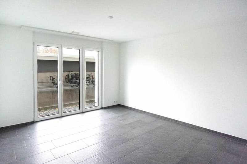 Moderne Familienwohnung mit Wintergarten und Balkon (7)