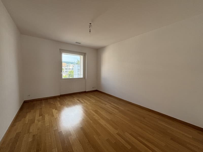 Appartamento 3 locali luminoso e moderno (2)