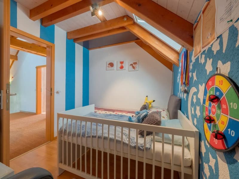 Casa unifamiliare di 5,5 locali ben tenuta e indipendente con giardino, garage e posto auto (6)