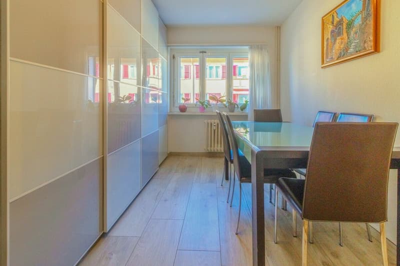 Cozy 3-room apartment with a beautiful view of the greenery in a quiet location (7)