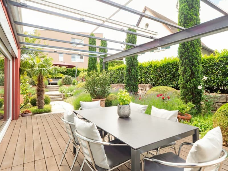 4.5 Room Maisonette Apartment with Dream Garden, Internal Lift Connection + Lots of Privacy (11)