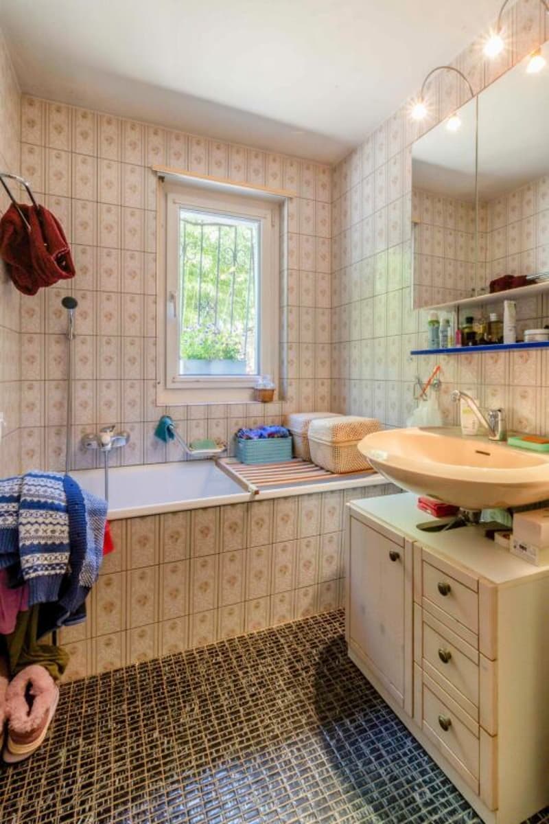 The dream of your own farm - well-kept 6.5 room single-family house with stable, pond, and plenty of land (5)