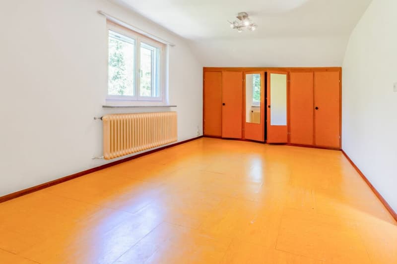 The dream of your own farm - well-kept 6.5 room single-family house with stable, pond, and plenty of land (9)