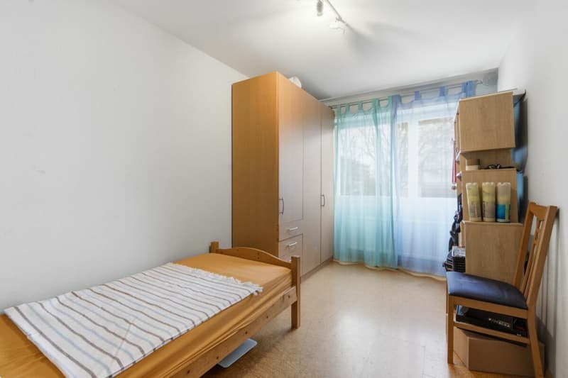 Cozy and family-friendly 4.5 room garden apartment in a popular location (4)