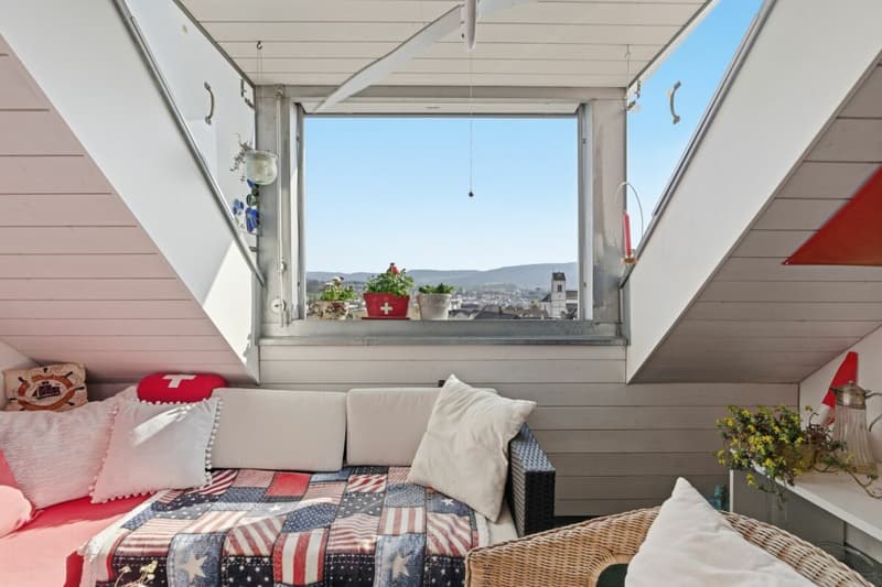 Sunny 3.5 room maisonette attic apartment with unobstructable view and 1 EHP (1)