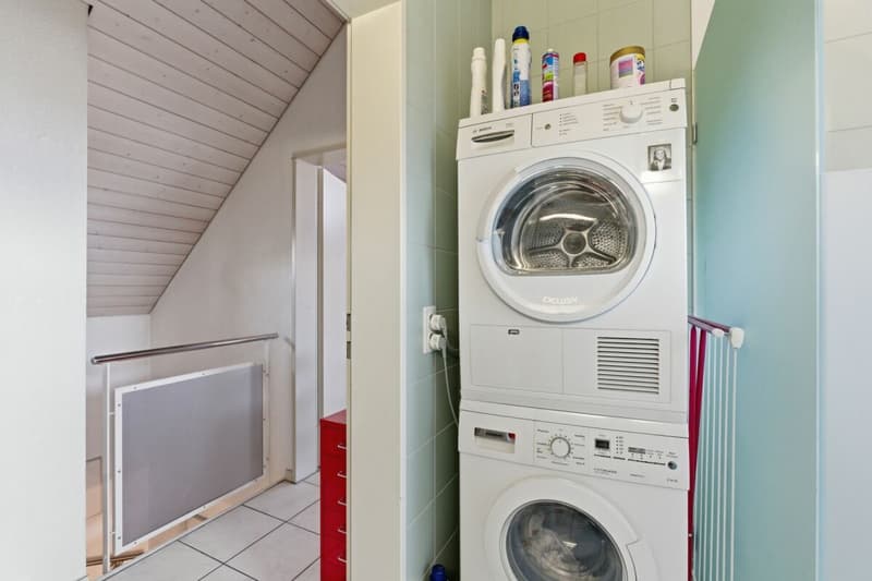Sunny 3.5 room maisonette attic apartment with unobstructable view and 1 EHP (9)
