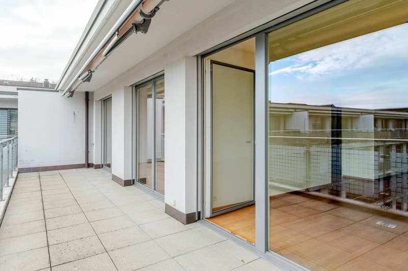 Living above the rooftops in Gundeli - 3.5-room attic apartment plus hobby room and 2 AEP (5)