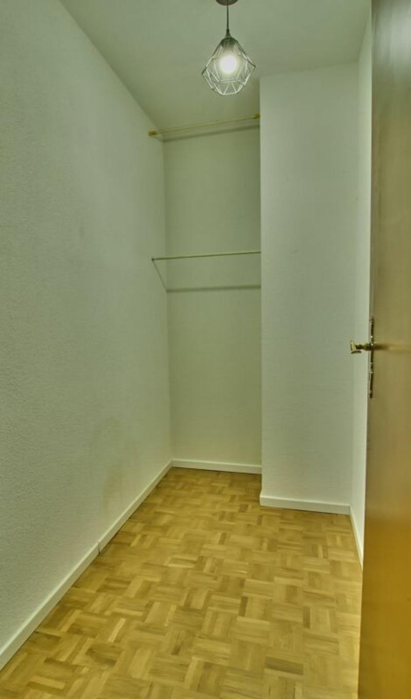 Move in and feel at home: 3-room apartment with 2 balconies and AAP (5)