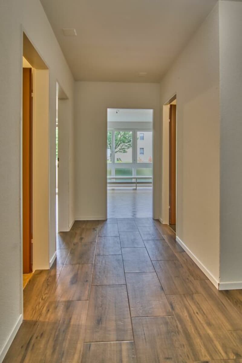 Move in and feel at home: 3-room apartment with 2 balconies and AAP (10)