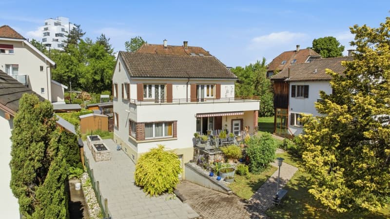 Detached 5.5 room single-family house in an excellent residential location in Münchenstein (1)