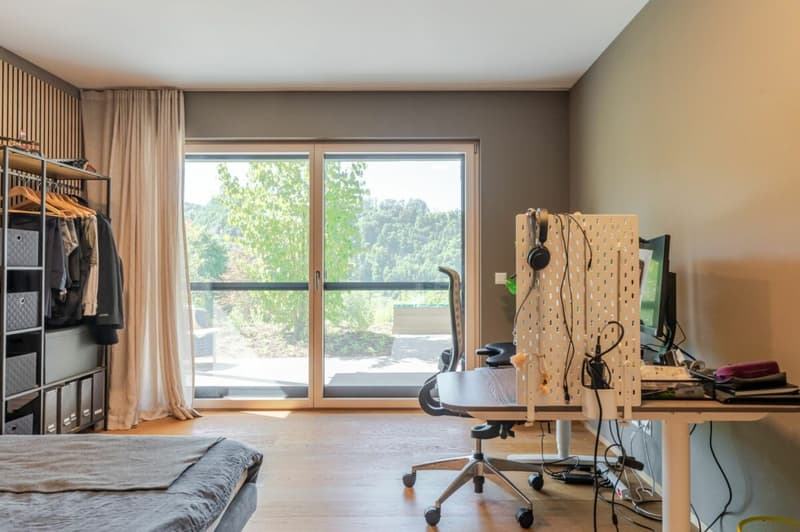 Maison individuelle dépendante et respectueuse de l'environnement de 5 pièces avec carport (10)