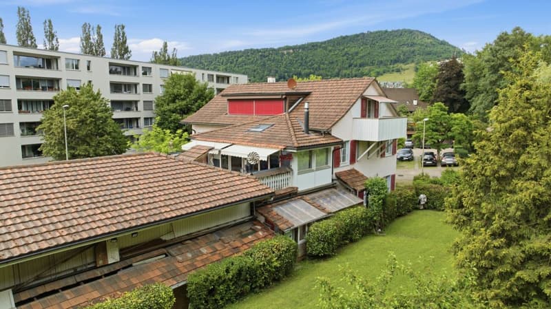 Attractive rental property: MFH with 4 apartments and various parking spaces - fully rented (11)