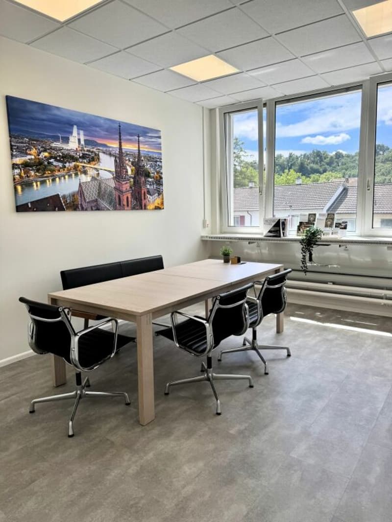 130 m² office space for rent including parking spaces (1)