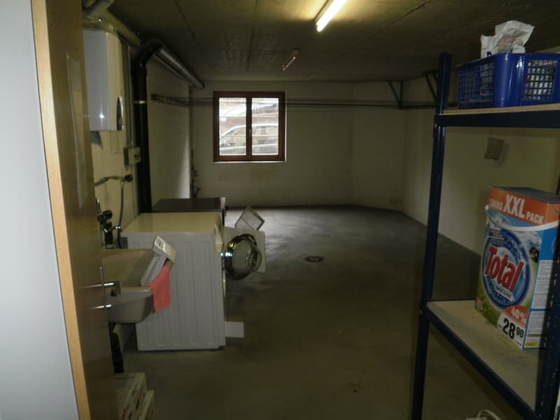 Charmante 4.5 Zimmer Wohnung mit grosser Laube - ab sofort verfügbar! (9)