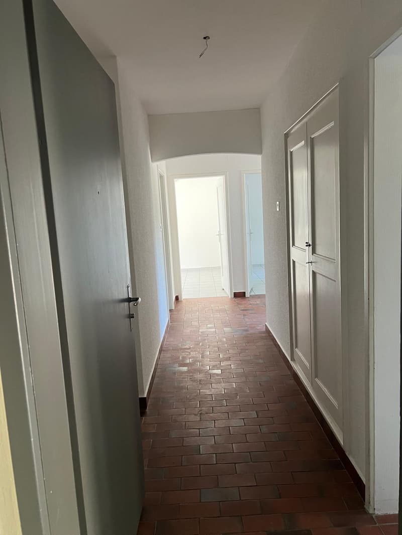 Bright 3.5-room apartment with balcony in Grenchen (9)