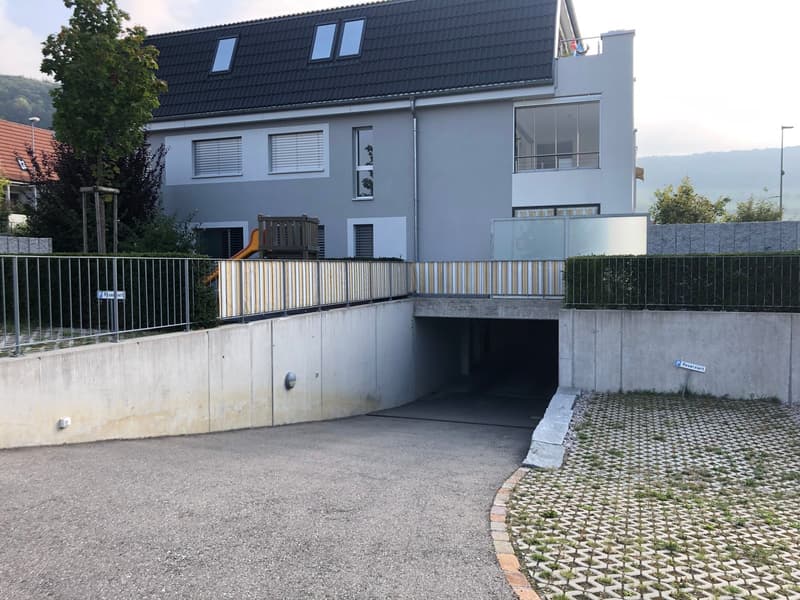 Top moderne 4.5-Zimmer-Dachwohnung ca. 175m2 mit grossem Balkon mit Blick ins Grüne (26)
