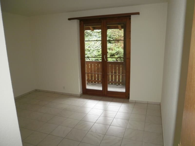 Charmante 4.5 Zimmer Wohnung mit grosser Laube - ab sofort verfügbar! (10)