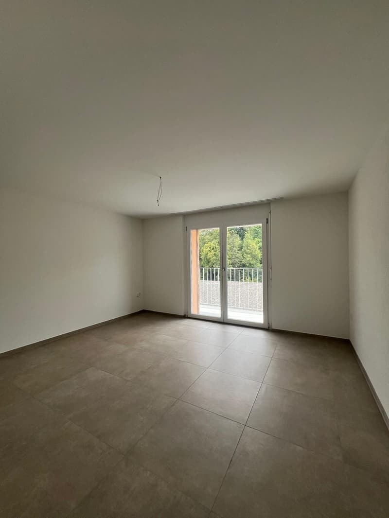 Frisch sanierte, moderne 3 Zimmer Wohnung mit Balkon – sofort verfügbar! (3)