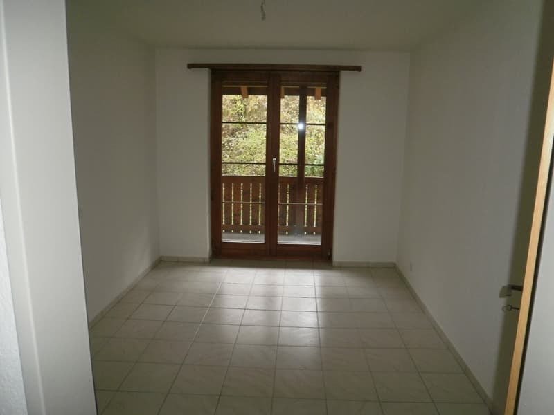 Gemütliche 4.5 Zimmer Wohnung mit grosser, überdachter Laube (11)