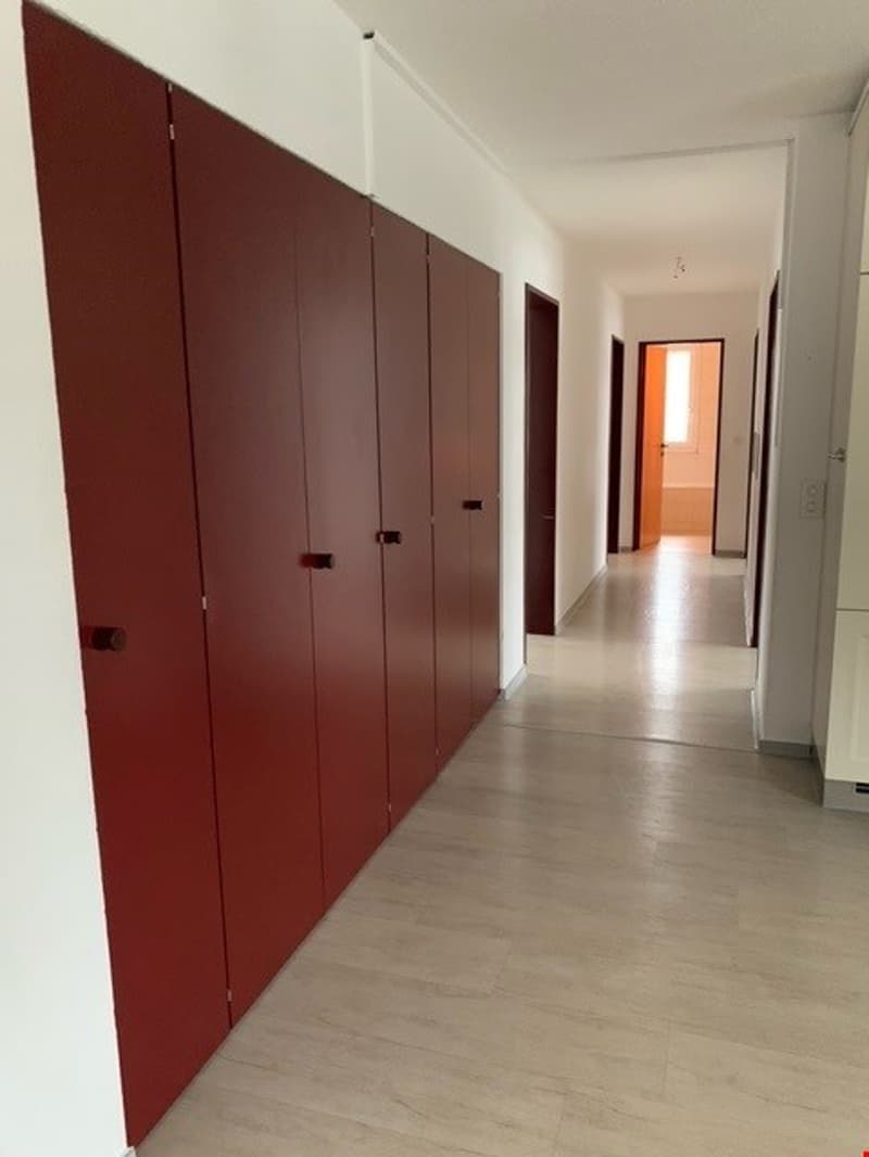 Helle 5.5-Zimmer-Büro-/Praxisräumlichkeiten - in Sissach BL (12)