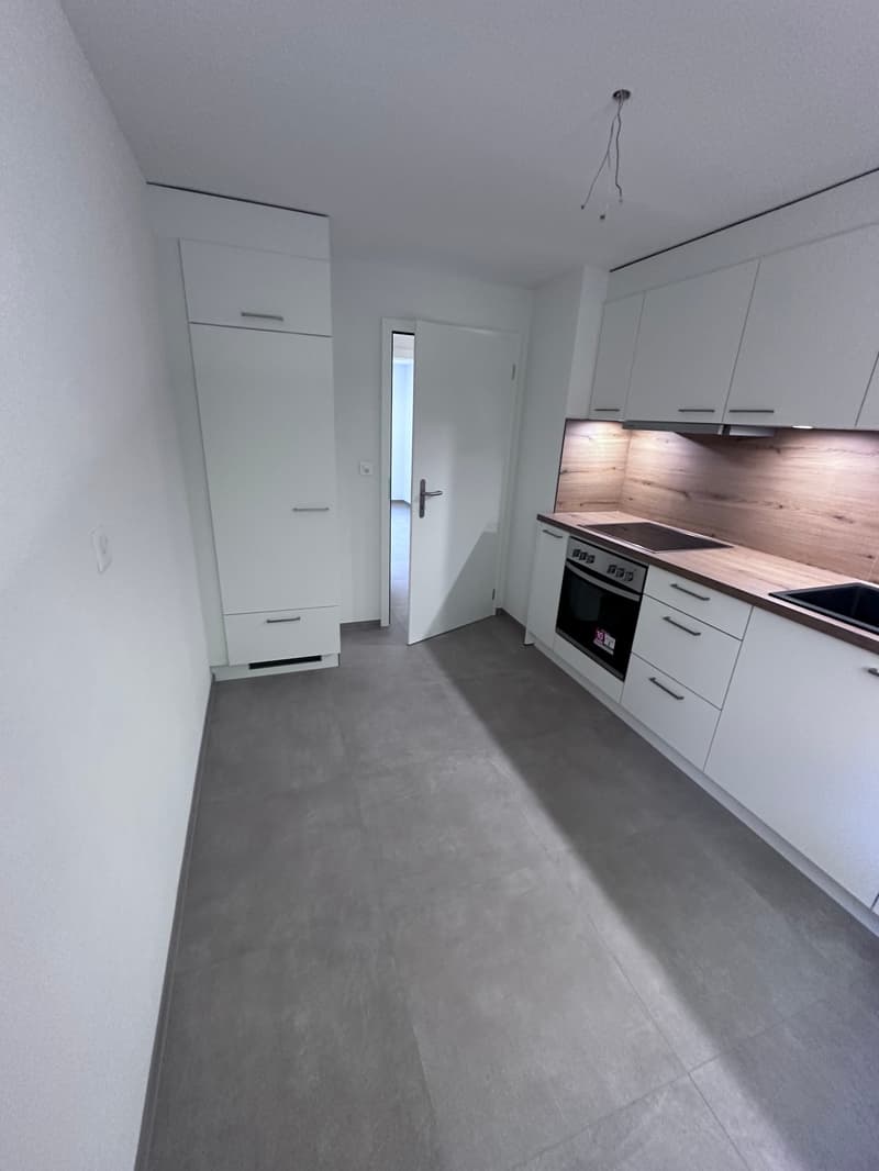 Sofort verfügbar! - frisch sanierte 3 Zimmer Wohnung mit Balkon (4)
