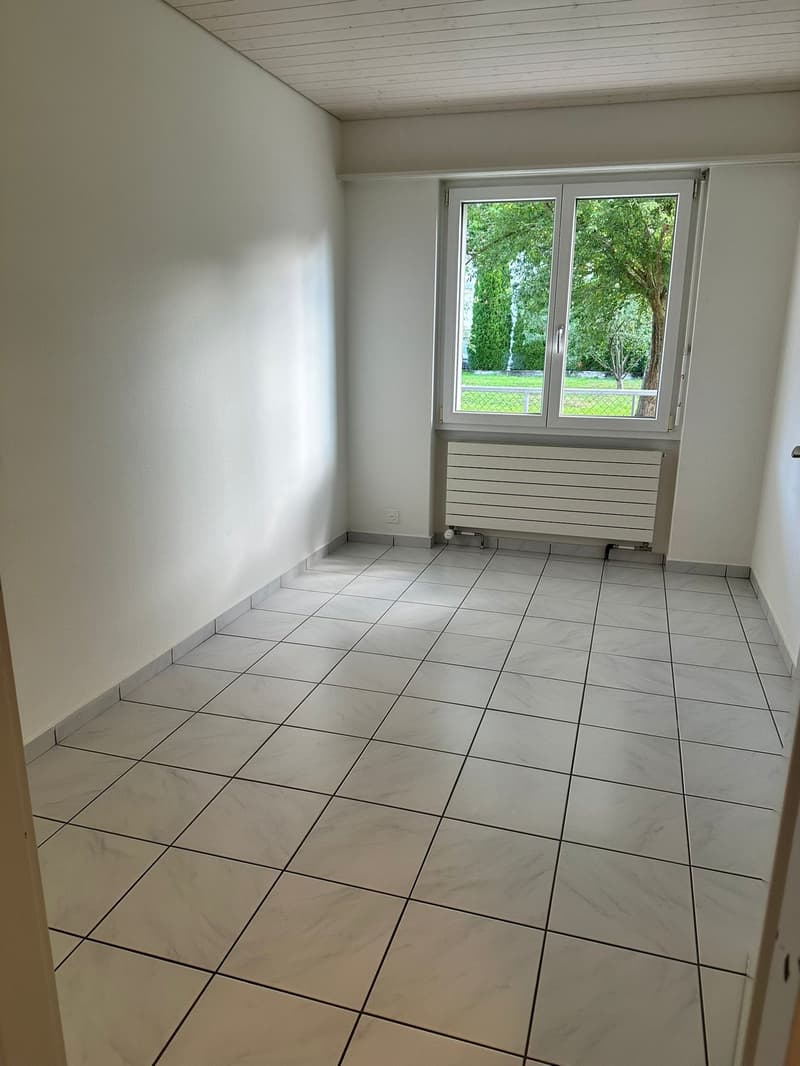 Helle 4 Zimmer Wohnung im Hochparterre (4)