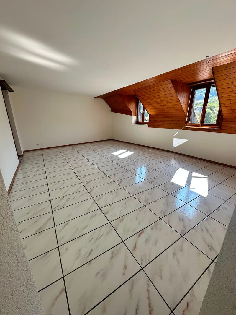 Heimelige 4.5 Zimmer Altbau-Wohnung mit grosser, überdachter Laube (5)