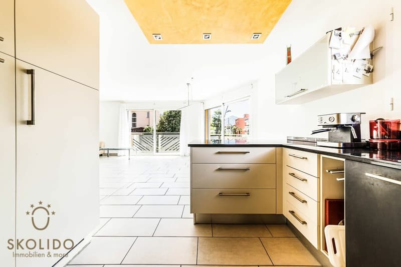 Immeuble résidentiel avec trois appartements de vacances et jardin à ASCONA (27)