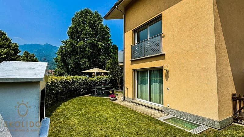 Immeuble résidentiel avec trois appartements de vacances et jardin à ASCONA (15)