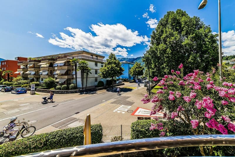 Immeuble résidentiel avec trois appartements de vacances et jardin à ASCONA (38)