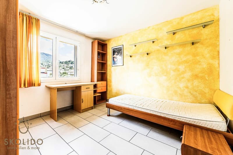 Immeuble résidentiel avec trois appartements de vacances et jardin à ASCONA (34)