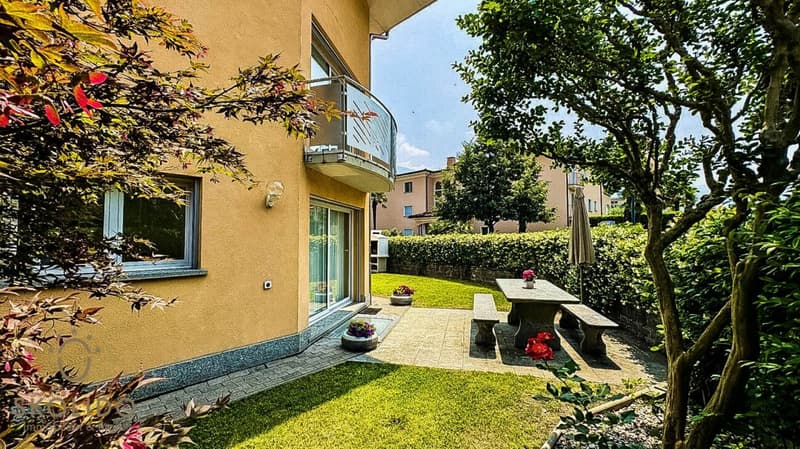 Immeuble résidentiel avec trois appartements de vacances et jardin à ASCONA (5)