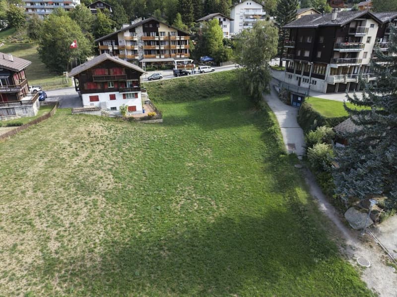 Attraktives Bauland in Fiesch - Wohn- und Geschäftszone WG4 (1)