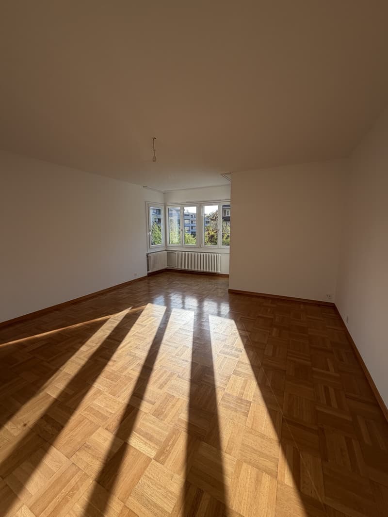 Helle 3.5-Zimmerwohnung mit zwei Balkon in Zuchwil – sofort verfügbar! (1)