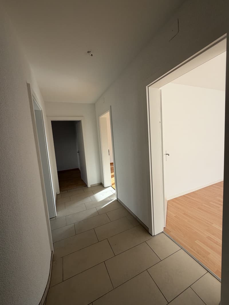 Helle 3.5-Zimmerwohnung mit zwei Balkon in Zuchwil – sofort verfügbar! (6)