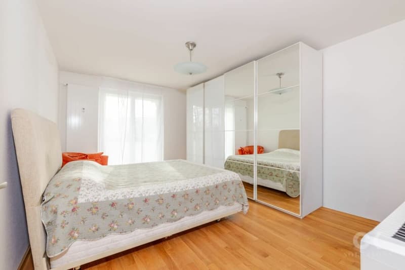 Bright rooms, well-thought-out layout, your new home! (9)