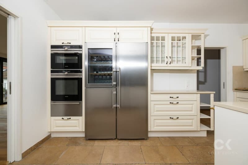 Attractive 3.5 room apartment in Allschwil offers the perfect balance! (6)