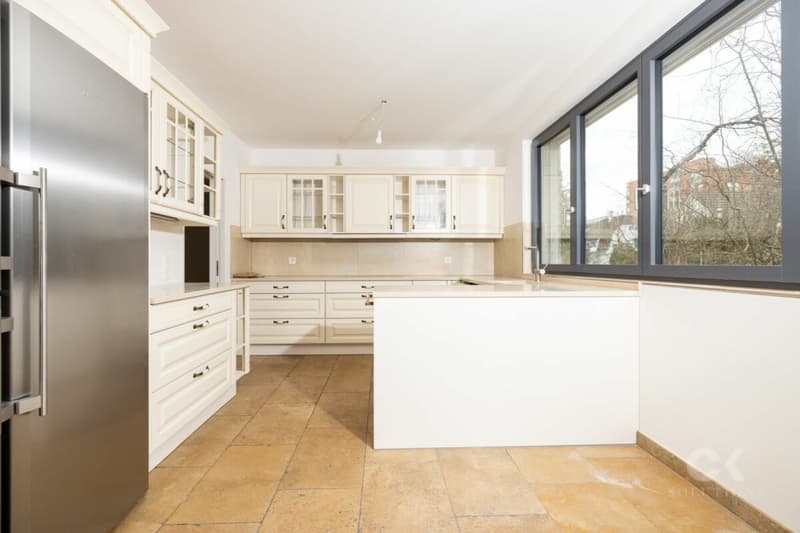 Attractive 3.5 room apartment in Allschwil offers the perfect balance! (5)